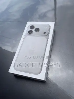 New Apple iPhone 17 Pro Max 1 TB Silver