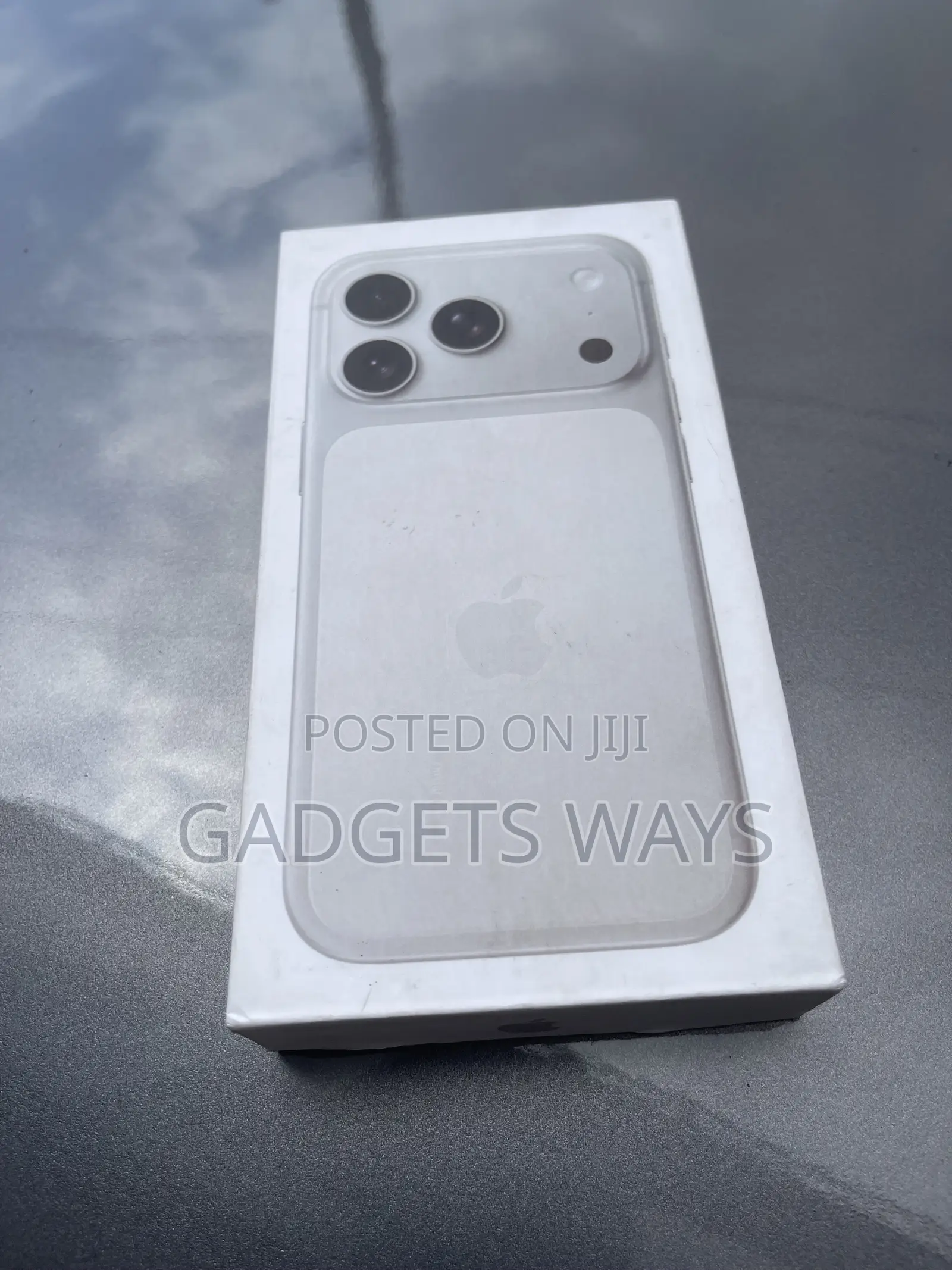 New Apple iPhone 17 Pro Max 1 TB Silver