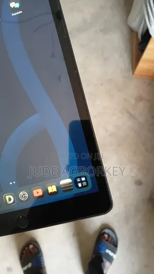 Apple iPad 10.2 (2019) 32 GB Gray