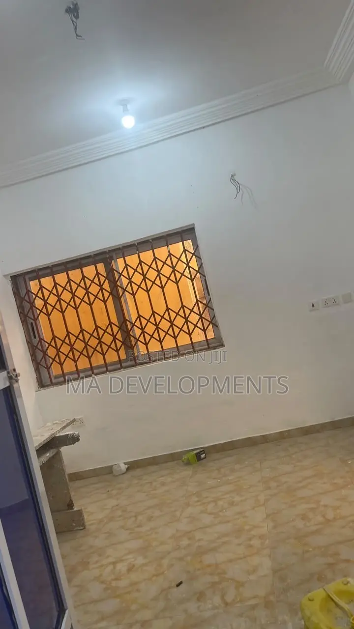 2bdrm Apartment in Madev Realty, Lapaz for rent