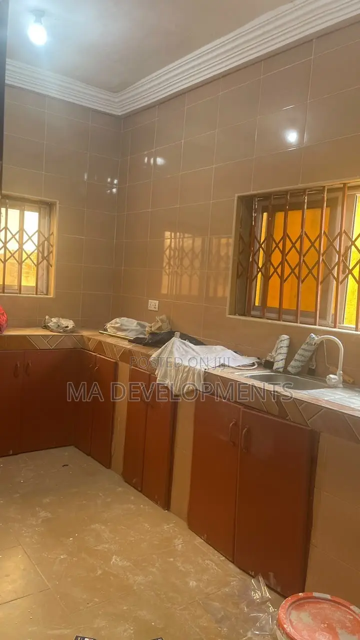 2bdrm Apartment in Madev Realty, Lapaz for rent