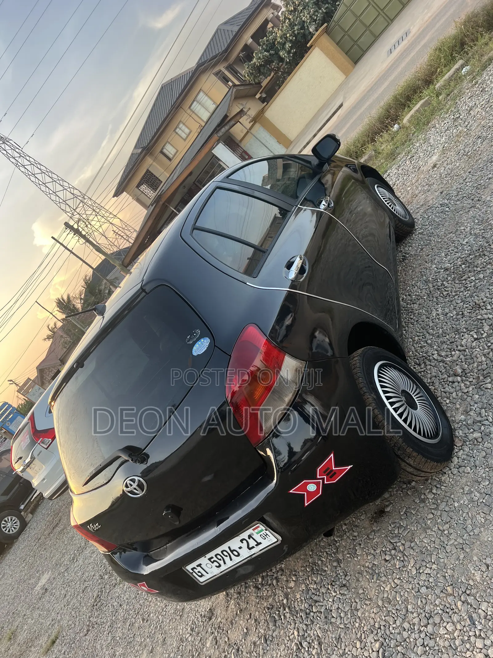Toyota Vitz 1.0 FWD 5dr 2010 Black