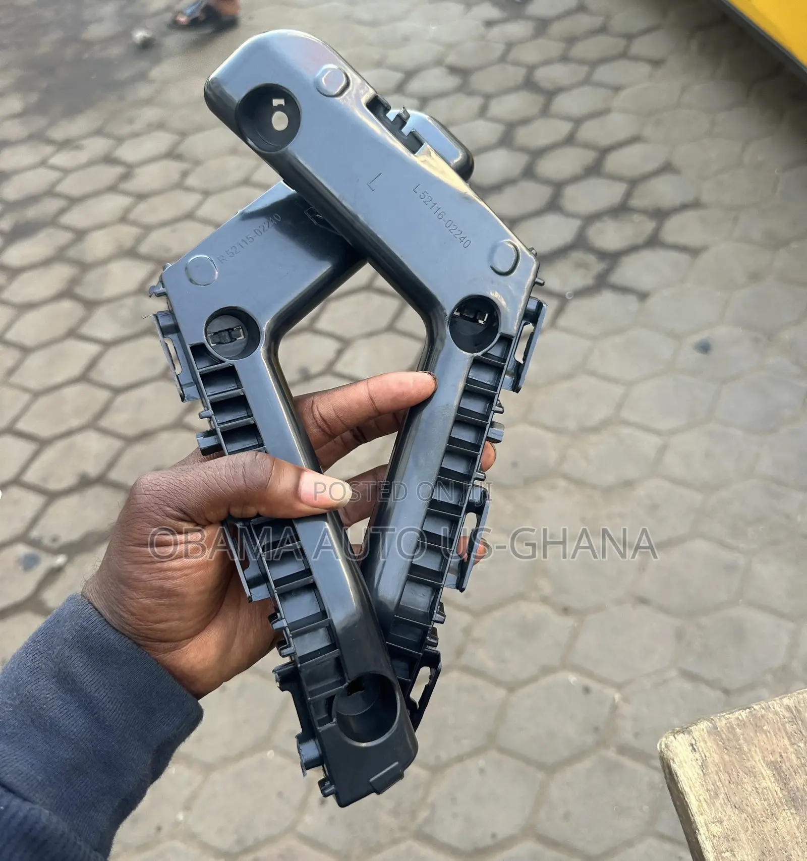 Toyota Corolla 2014 2015 2016 2017 2018 Bumper/Fender Locker Bracket