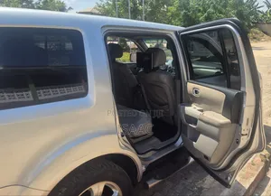 Honda Pilot 2012 Silver