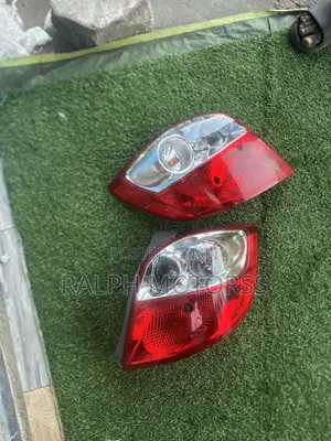 Toyota Matrix 2009 Taillight Pair