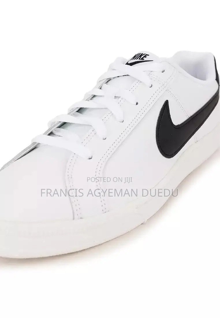 NikeCourt Royale