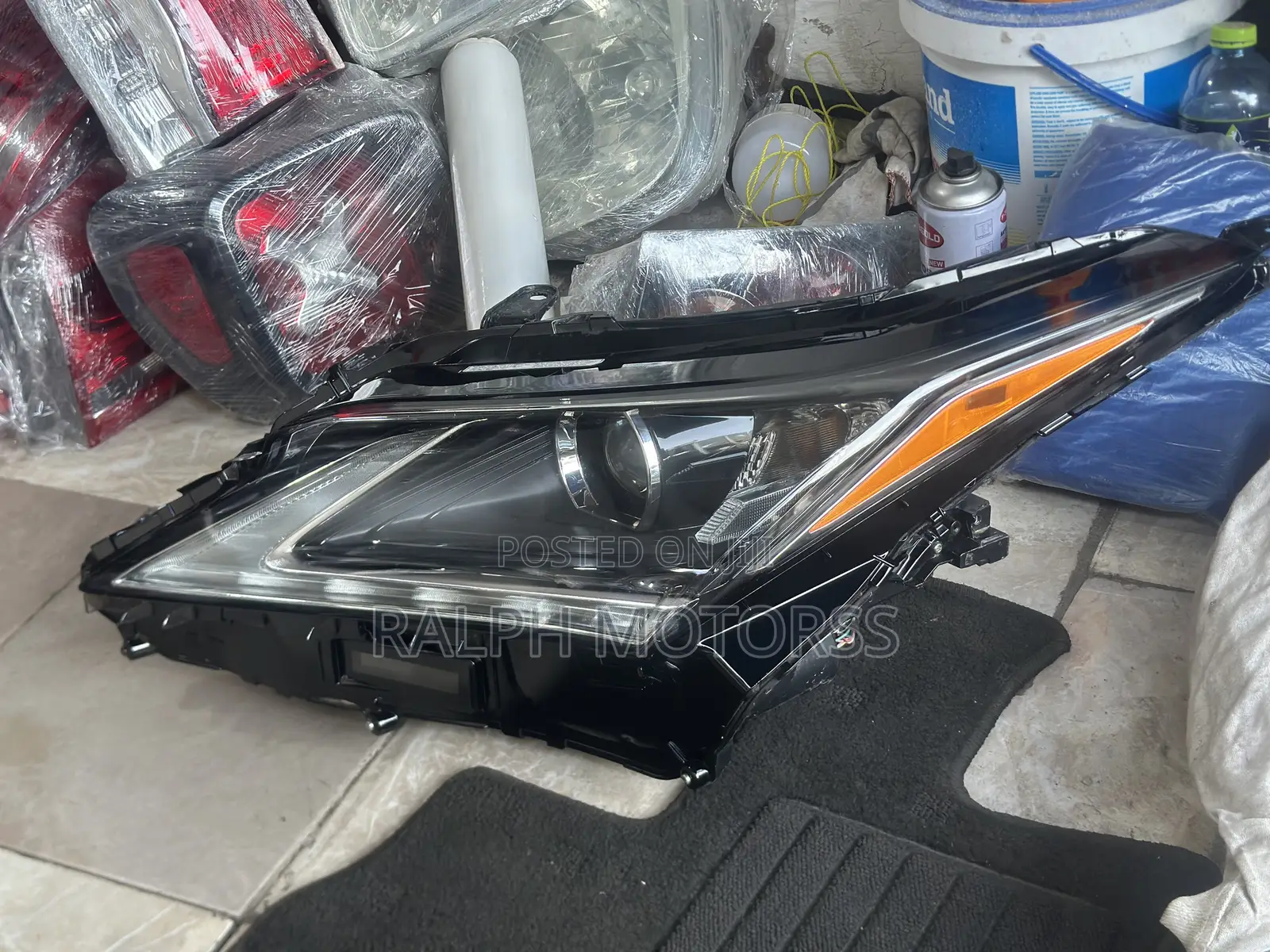 Lexus RX350 2016 Headlight Pair