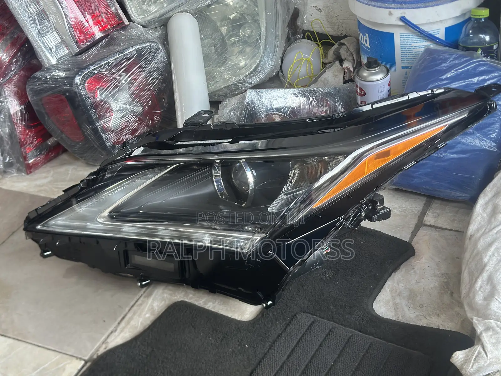 Lexus RX350 2016 Headlight Pair