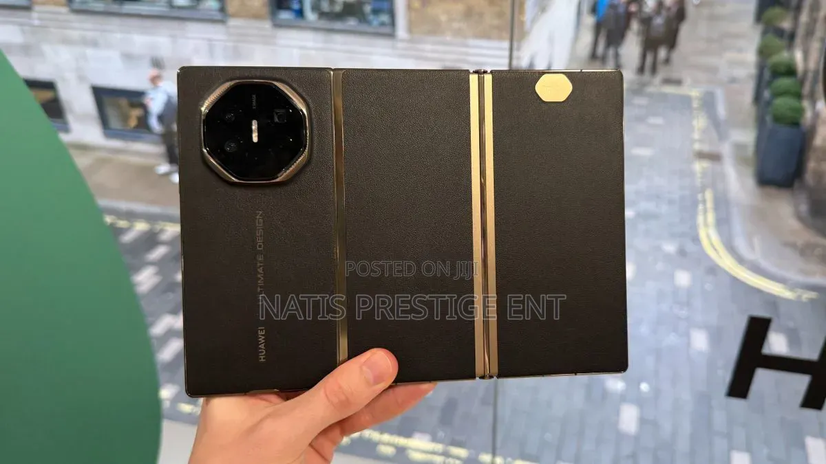 New Huawei Mate XT Ultimate Design 512 GB Black