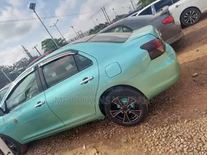 Toyota Yaris 1.3 2008 Green