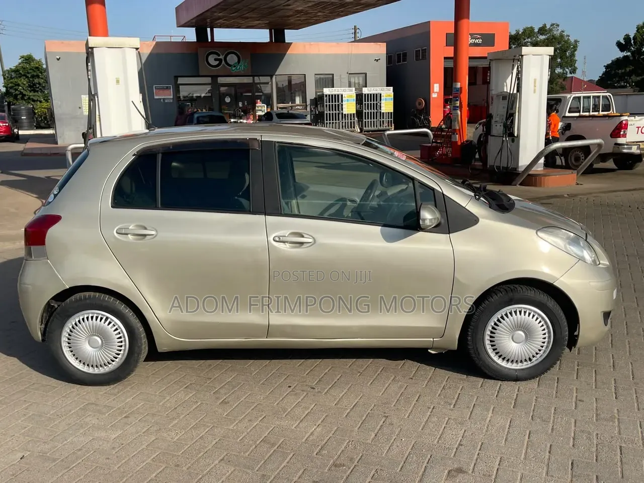 Toyota Vitz 2010
