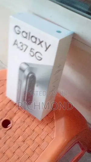 New Samsung Galaxy A37 256 GB Silver