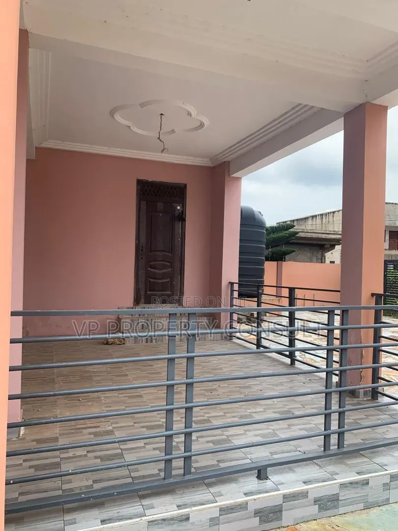 2bdrm Apartment in Baatsona Total for rent