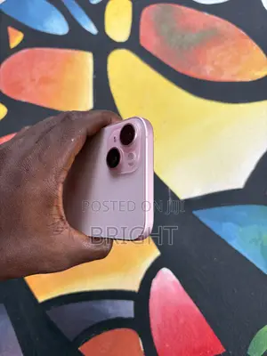 Apple iPhone 15 Plus 128 GB Pink