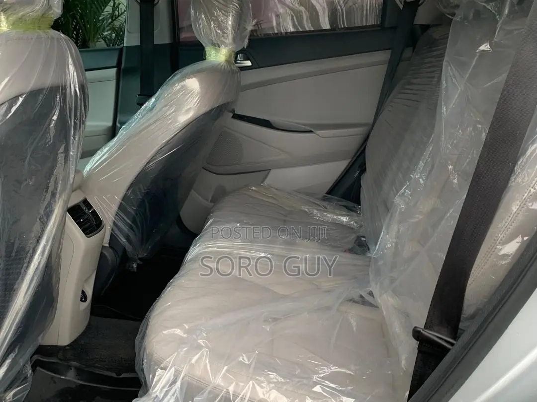 Hyundai Tucson 2019 Silver