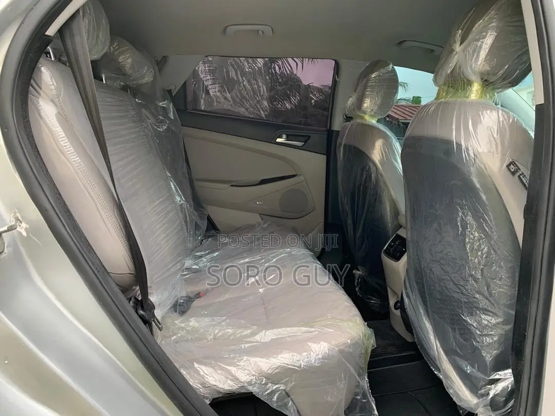 Hyundai Tucson 2019 Silver