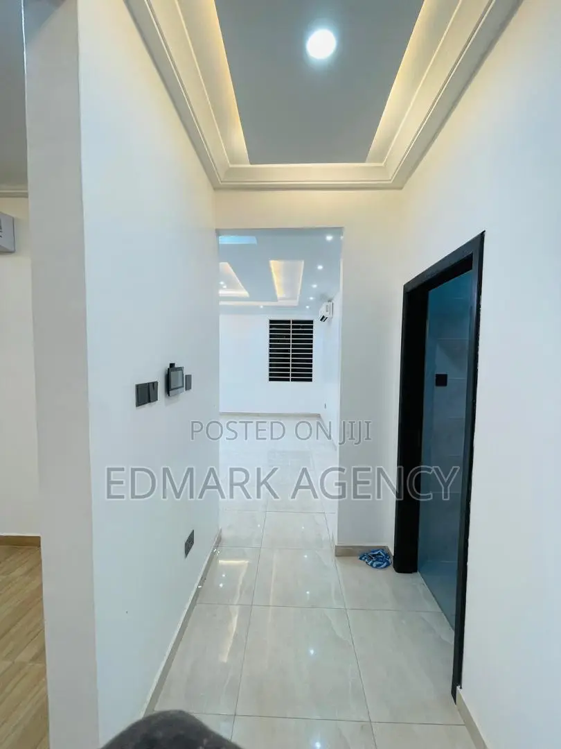 4bdrm House in Oyerifa, Accra Metropolitan for sale