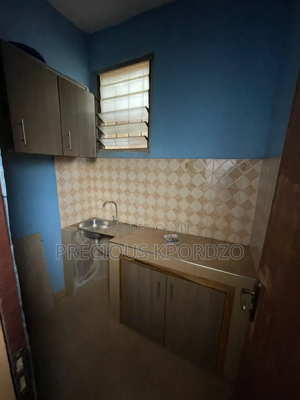 1bdrm Apartment in Adenta Housing Down for rent