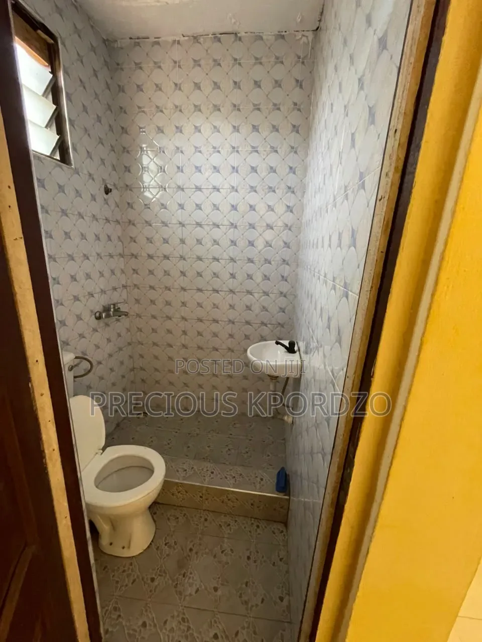 1bdrm Apartment in Adenta Housing Down for rent