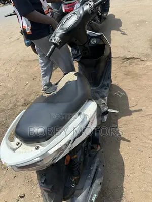 Yamaha Road Star 2020 White