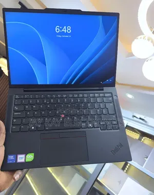 Laptop Lenovo ThinkPad T14s G4 16GB SSD 256GB