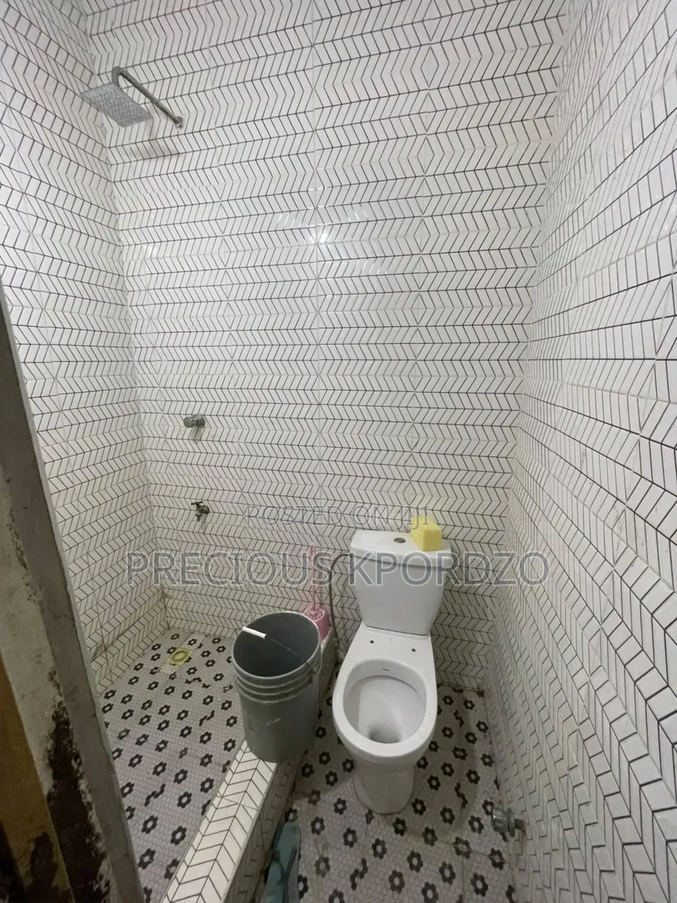 1bdrm Room & Parlour in New Legon Adenta for rent
