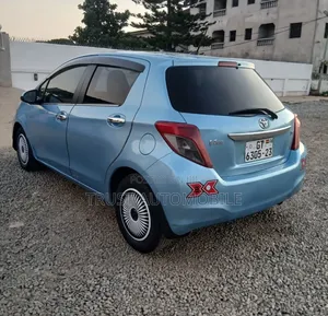 Toyota Vitz 2013 Blue