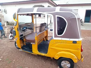 Bajaj RE 2022 Yellow