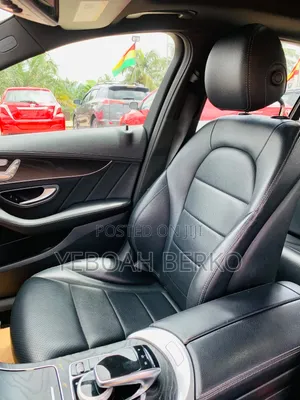 Mercedes-Benz C300 2016 Black