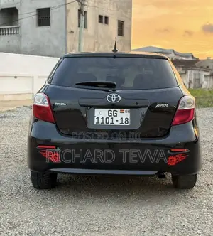 Toyota Matrix S Hatchback AWD (2.4L 4cyl 4A) 2010 Black