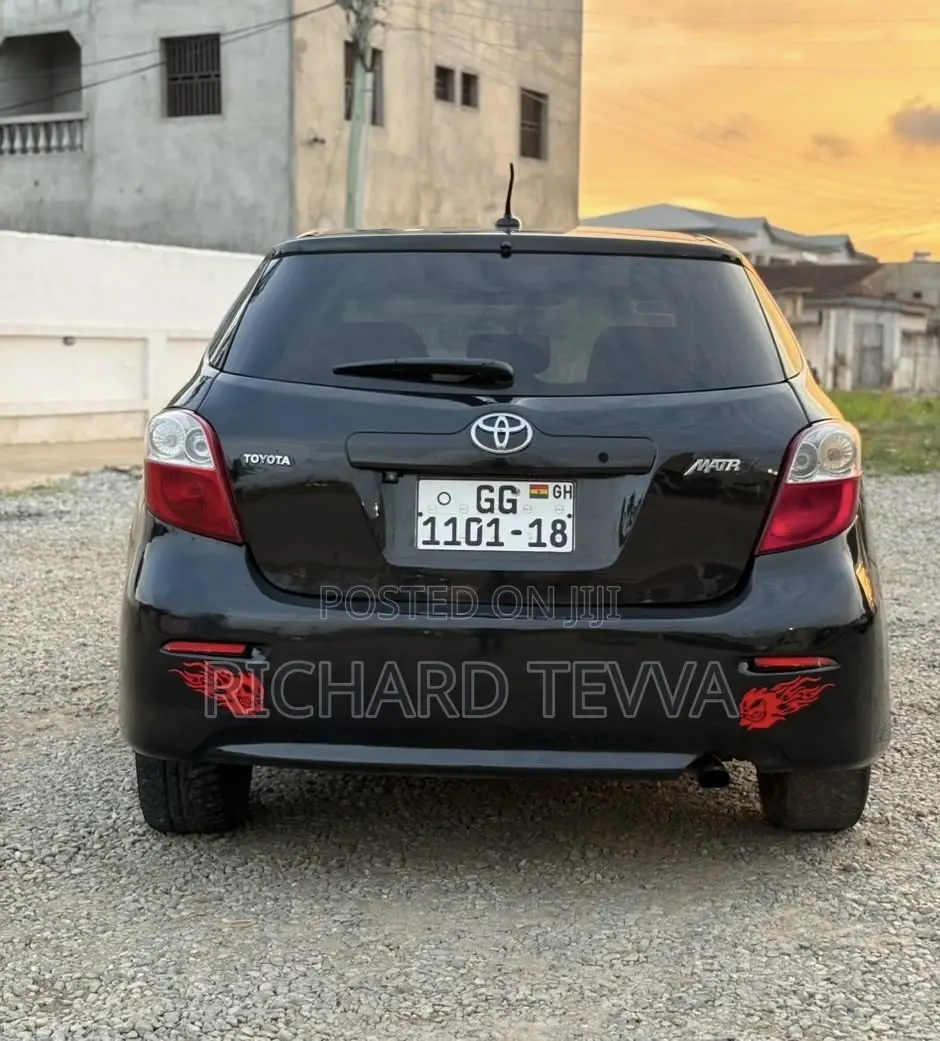 Toyota Matrix S Hatchback AWD (2.4L 4cyl 4A) 2010 Black