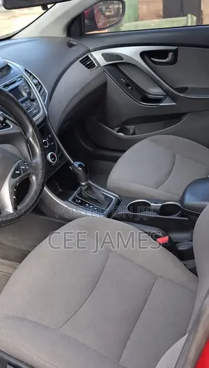 Hyundai Elantra 2014 Red