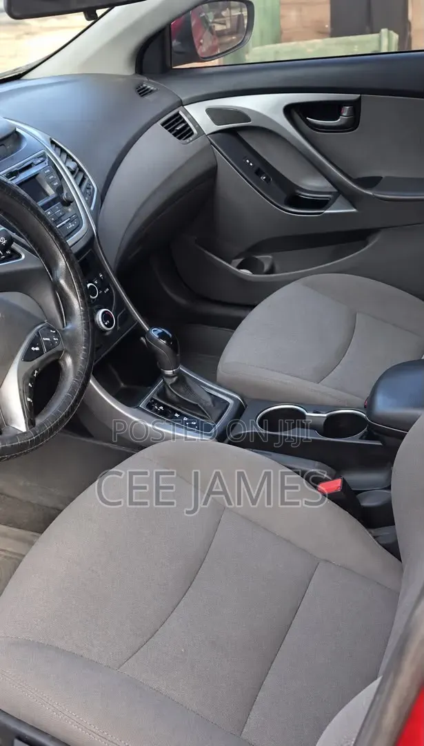 Hyundai Elantra 2014 Red
