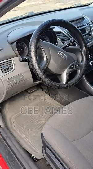 Hyundai Elantra 2014 Red