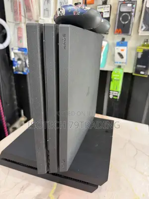 PS4 Pro Console