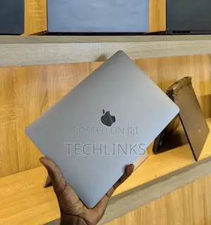 Laptop Apple MacBook Pro 2017 8GB Intel Core i5 SSD 256GB