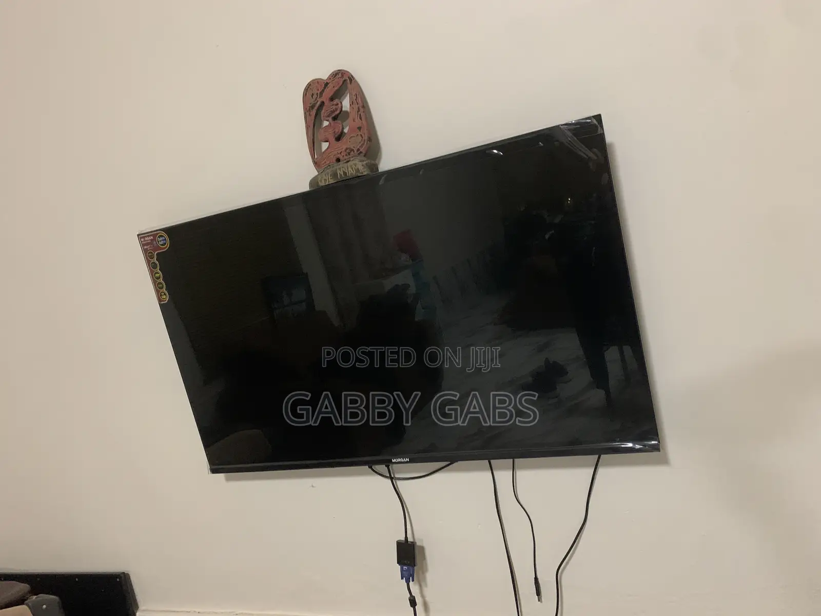 Android Samsung (Morgan ) TV. It’s 42” Almost New With Box Available