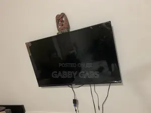 Android Samsung (Morgan ) TV. It’s 42” Almost New With Box Available