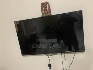 Android Samsung (Morgan ) TV. It’s 42” Almost New With Box Available
