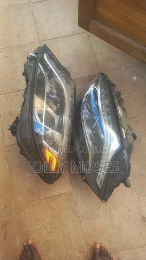 Mercedes-Benz Headlight