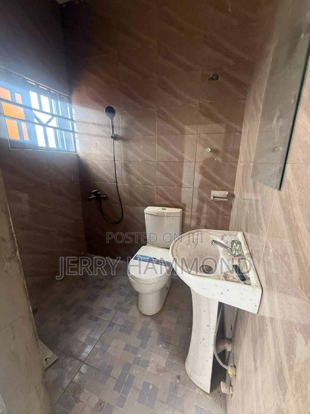 2bdrm Apartment in Kwabenya Kfc for rent