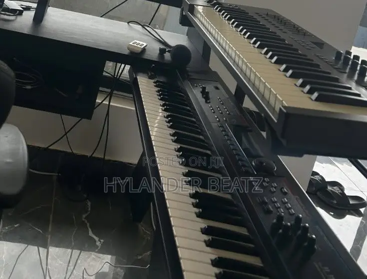 Roland Juno DI 49