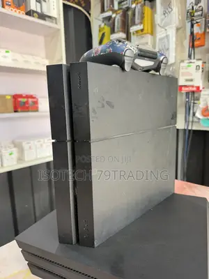 PS4 Standard