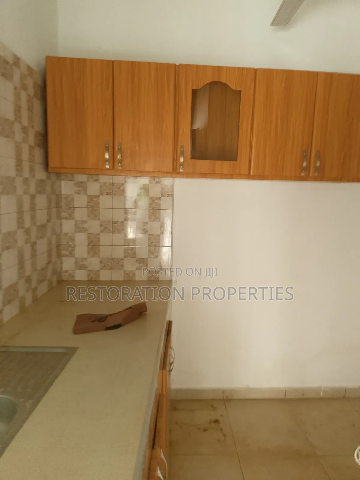 1bdrm Apartment in Adenta Housing, Commandos for rent
