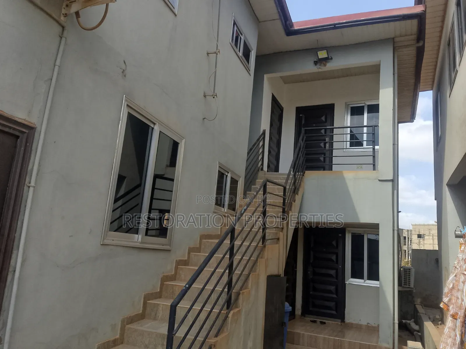 1bdrm Apartment in Adenta Housing, Commandos for rent