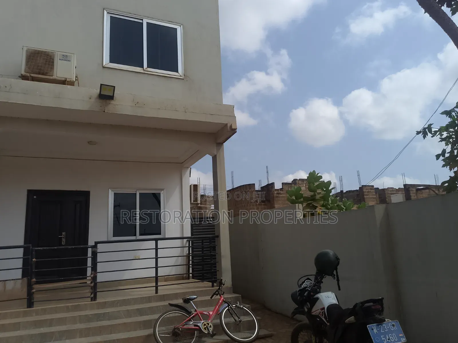 1bdrm Apartment in Adenta Housing, Commandos for rent