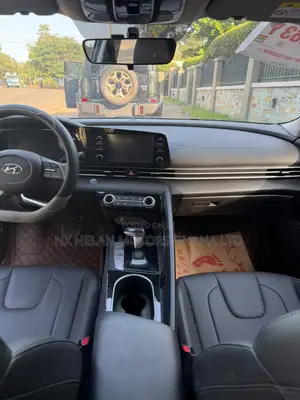 Hyundai Elantra 2021 Gray
