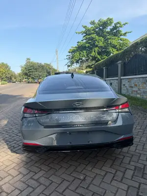 Hyundai Elantra 2021 Gray
