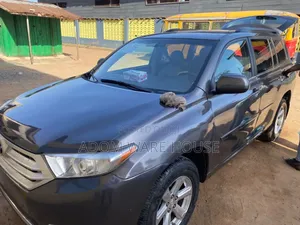 Toyota Highlander V6 2009 Gray