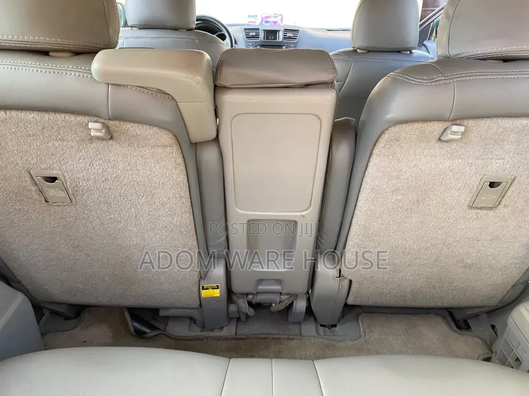 Toyota Highlander V6 2009 Gray